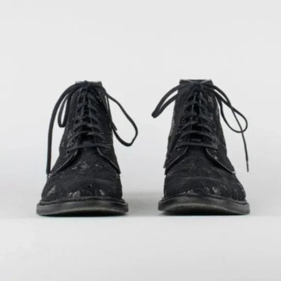 Saint Laurent Lace Bootie - Picture 2 of 11